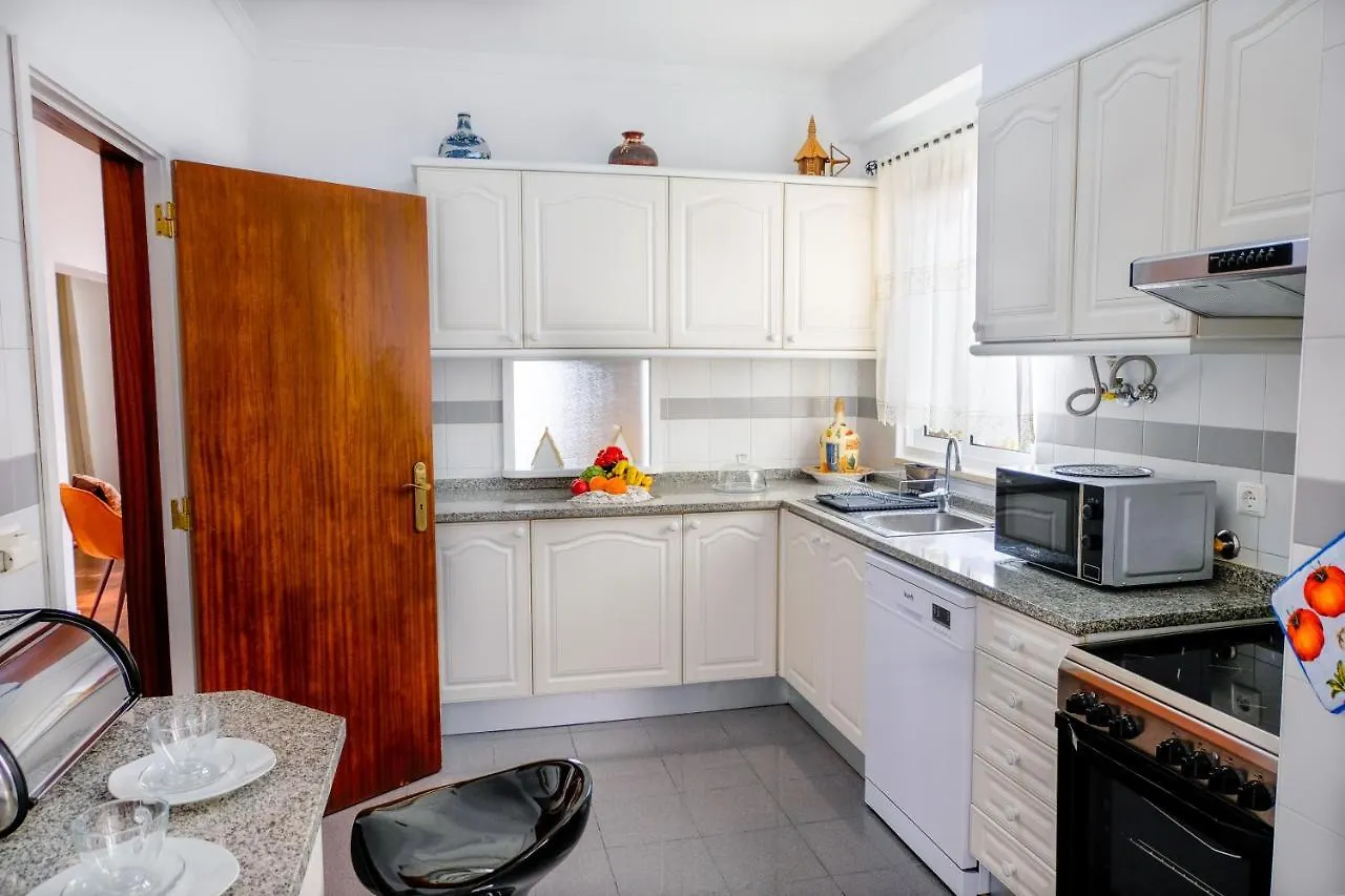 Modern & Spacious Sea View Flat For Lovely Vacation Canico  0*, Canico (Madeira) Portugal